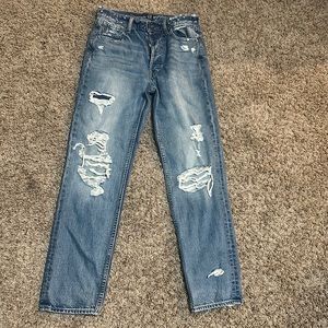 Women’s Gap jean size 6/28 Tall “cheeky straight”